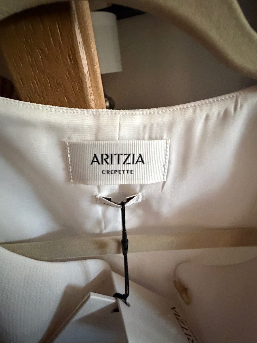 Aritzia Wilfred Regal Vest Size 12 NWT Tailored Waistcoat Ivory/Cream - Picture 5 of 5